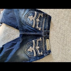 Woman’s Rock revival jeans. Sz 28
